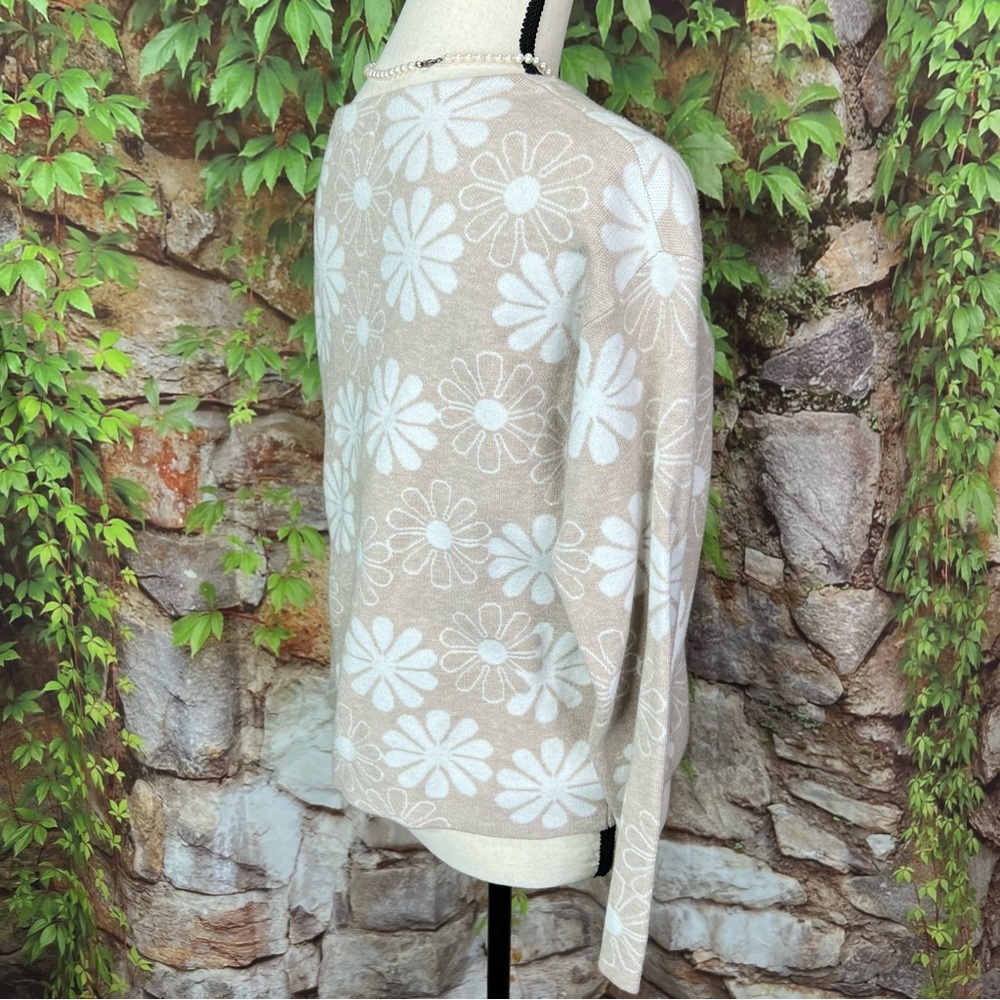 RACHEL ZOE Beige Daisy Print Floral Cozy Crewneck Sweater, S - Picture 7 of 10